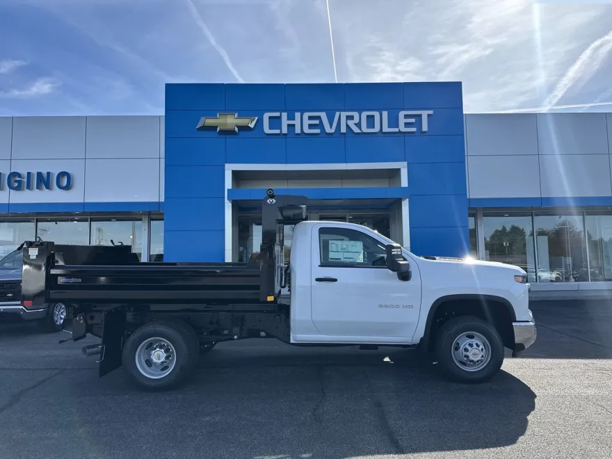 2025 Chevrolet Silverado 3500HD Work Truck photo 1