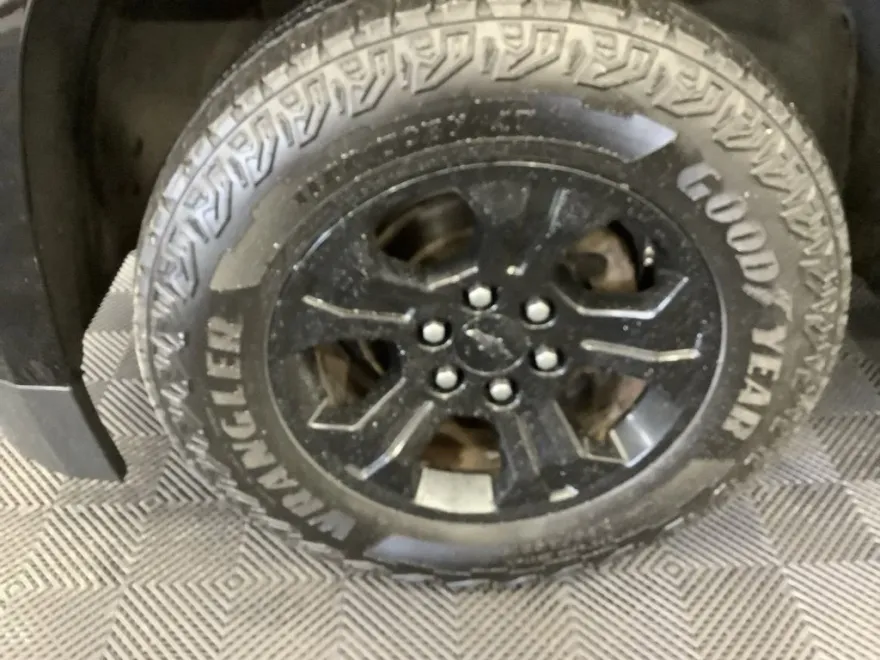 2019 Chevrolet Tahoe LS photo 1