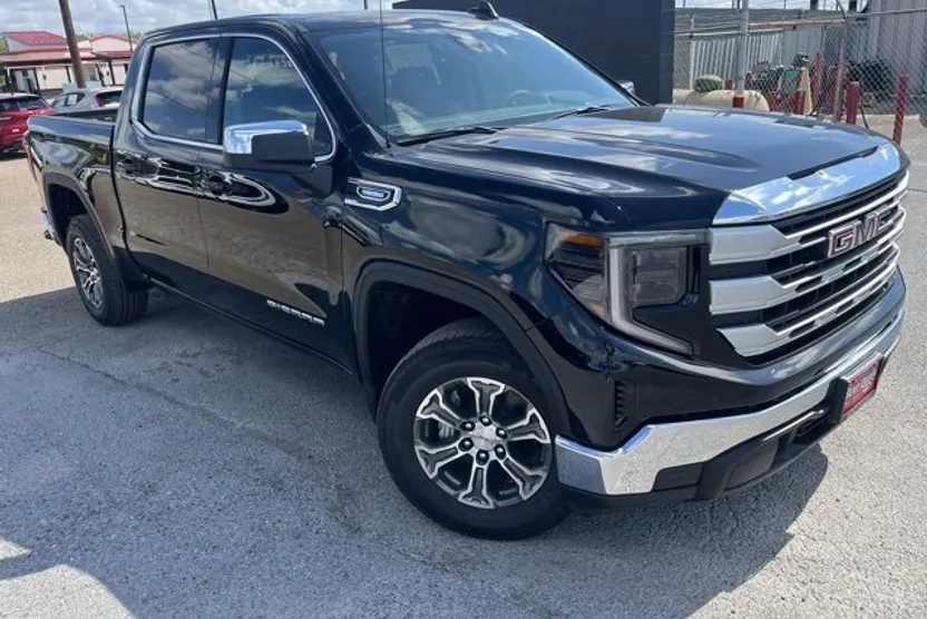 2026 Gmc Sierra 1500 SLE photo 1