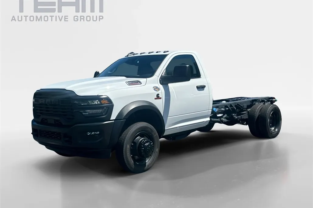 2025 Ram 4500 Tradesman photo 1