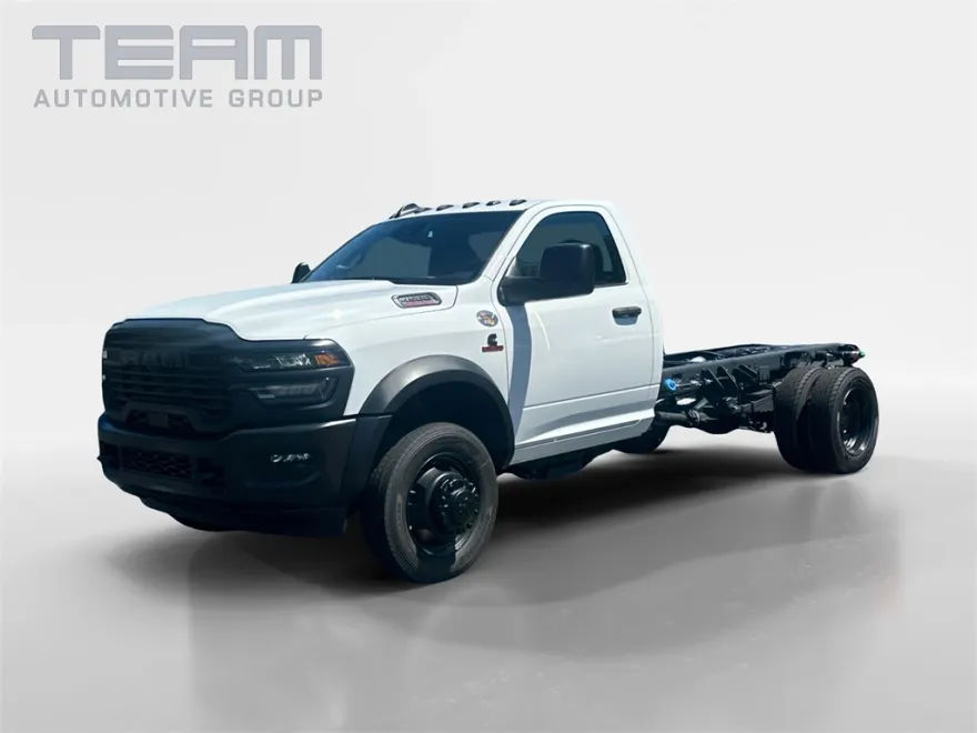 2025 Ram 4500 Tradesman photo 1