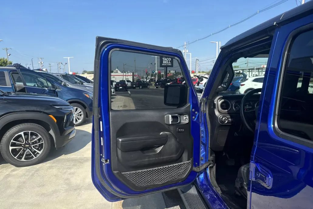 2018 Jeep Wrangler Unlimited Sport S photo 1