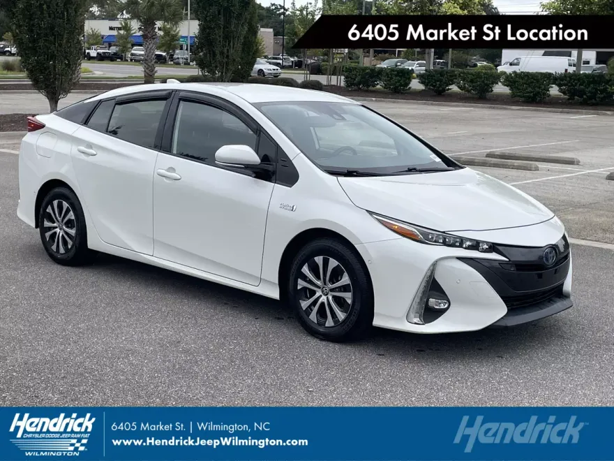 2020 Toyota Prius Prime Limited photo 1