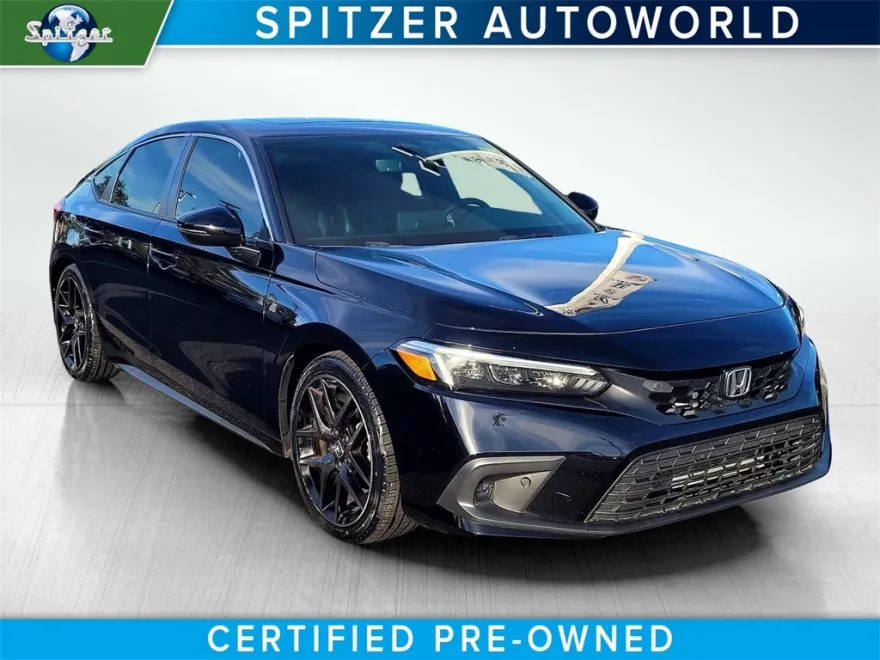 2022 Honda Civic Sport Touring photo 1