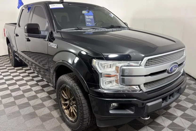2018 Ford F-150 Platinum photo 1