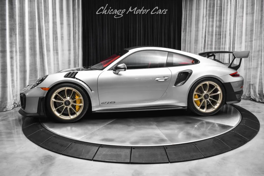 2019 Porsche 911 GT2 RS photo 1