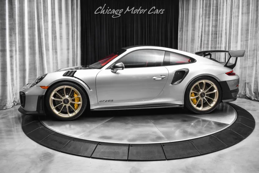 2019 Porsche 911 GT2 RS photo 1