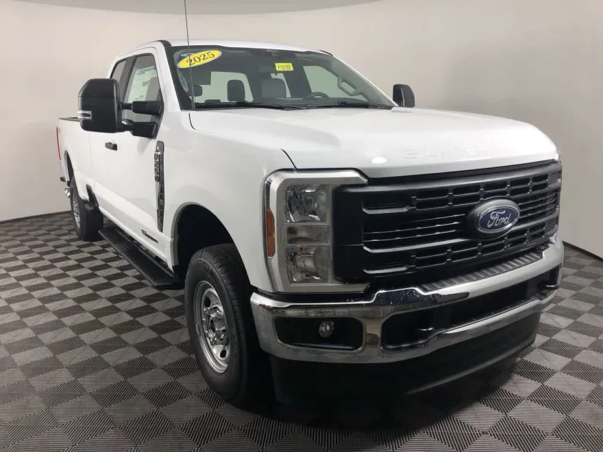 2025 Ford F-250 XL photo 1