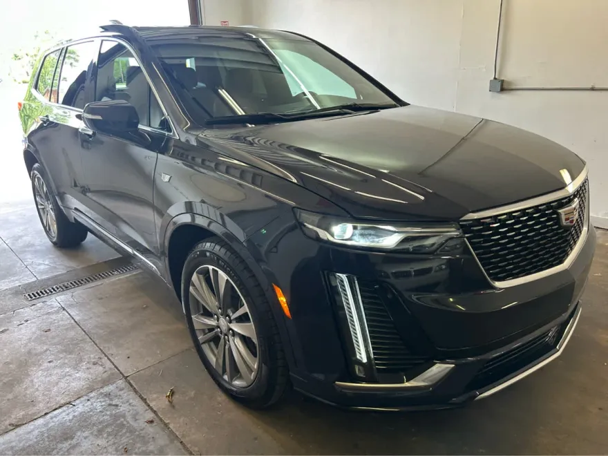 2025 Cadillac XT6 Premium Luxury photo 1