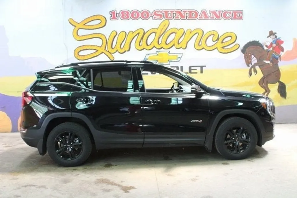 2024 Gmc Terrain AT4 photo 1