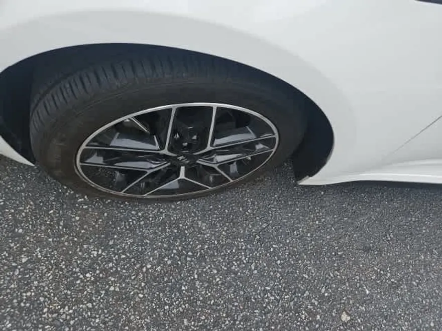 2020 Kia Optima SE photo 1