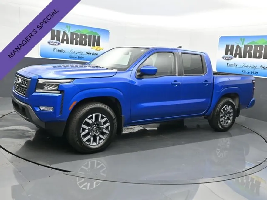 2024 Nissan Frontier SL photo 1