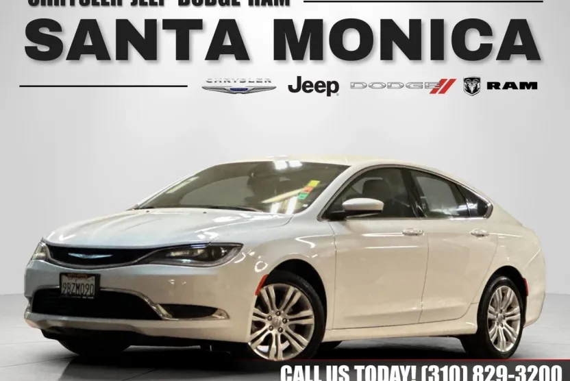 2015 Chrysler 200 Limited photo 1