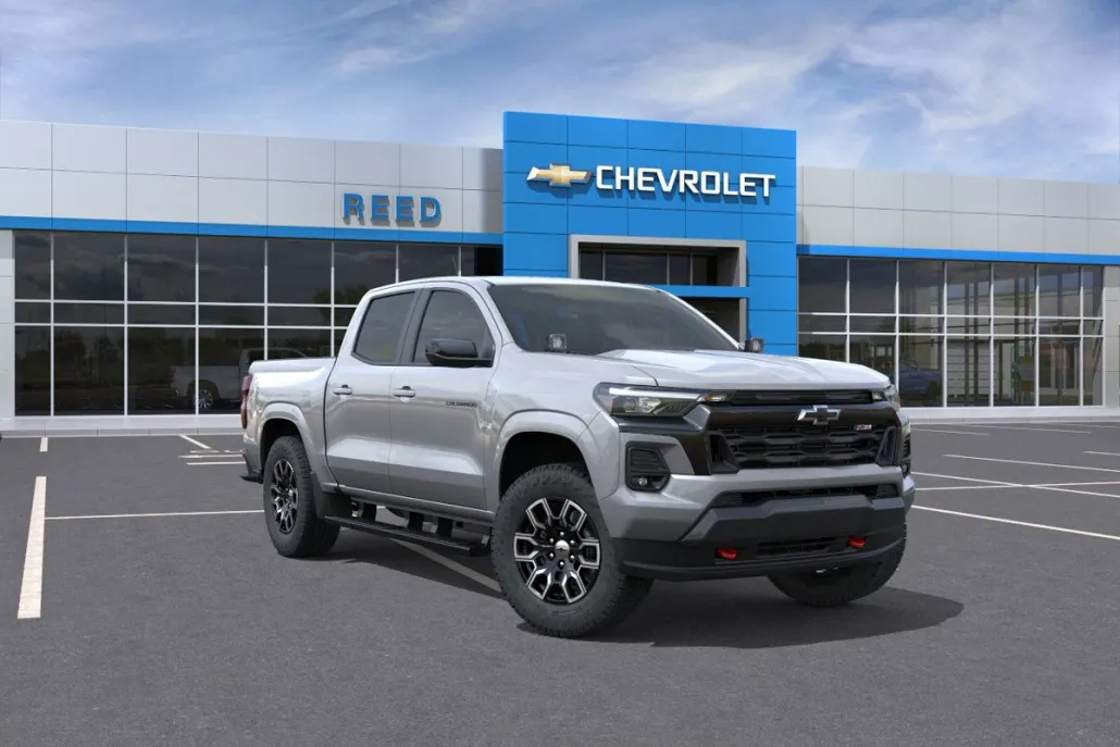 2025 Chevrolet Colorado Z71 photo 1