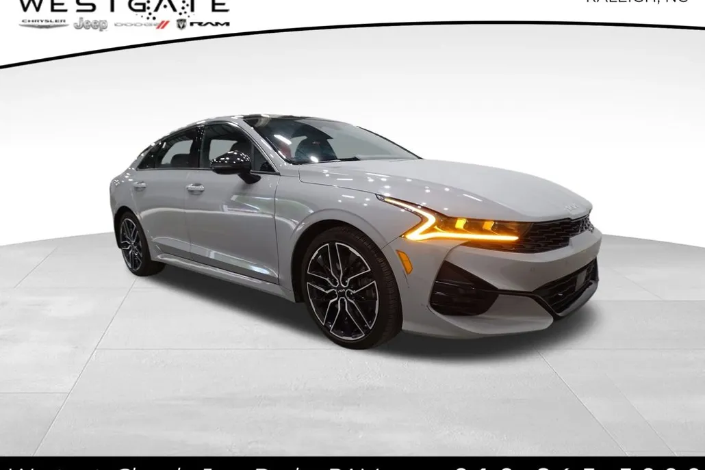 2023 Kia K5 GT photo 1