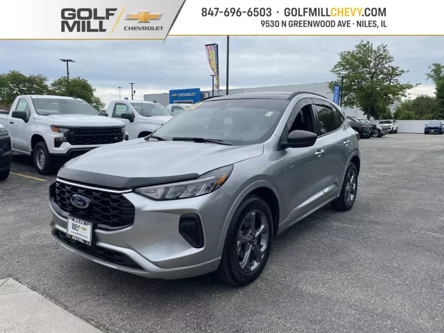 2023 Ford Escape ST-Line photo 1