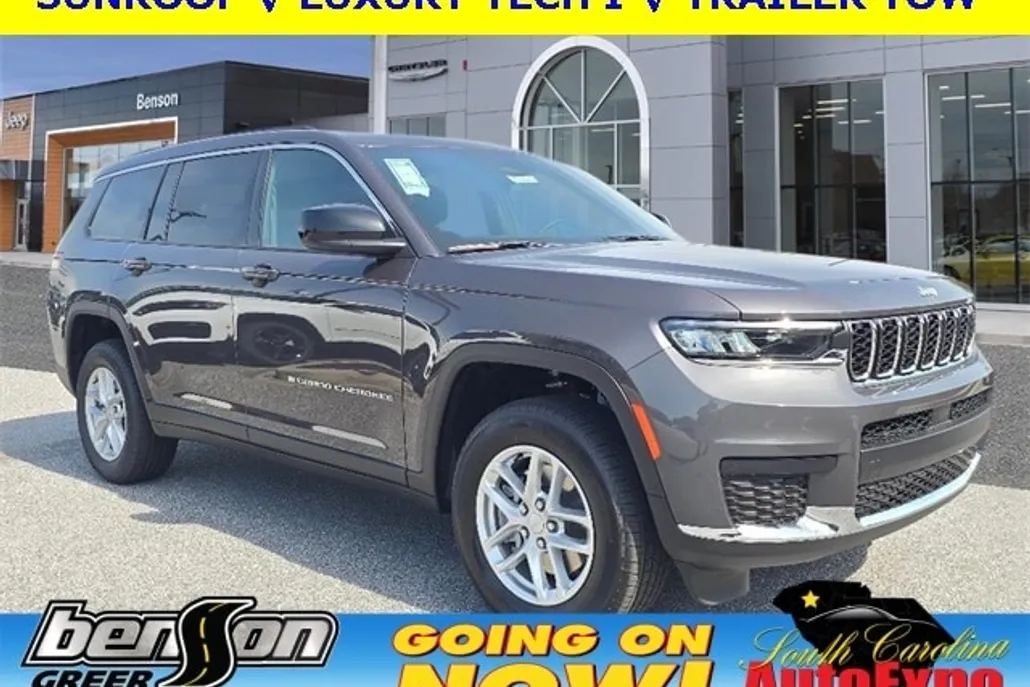 2025 Jeep Grand Cherokee Laredo photo 1