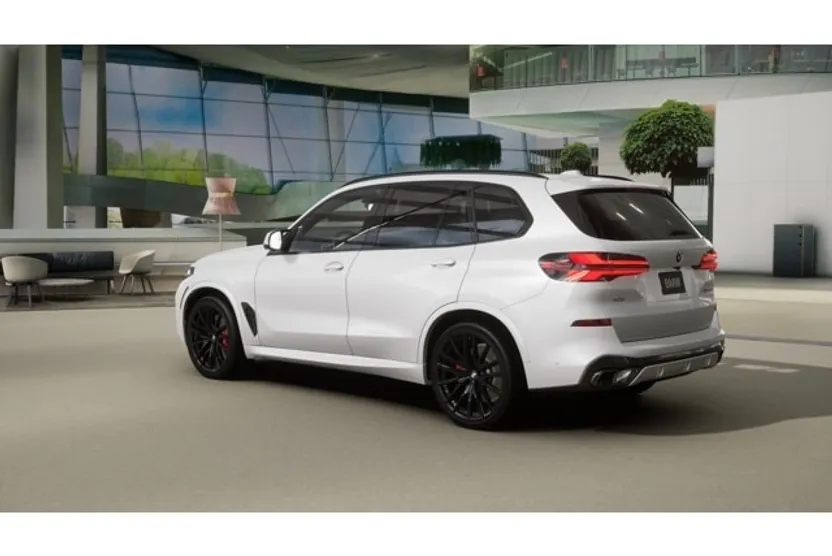 2026 Bmw X5 M photo 1