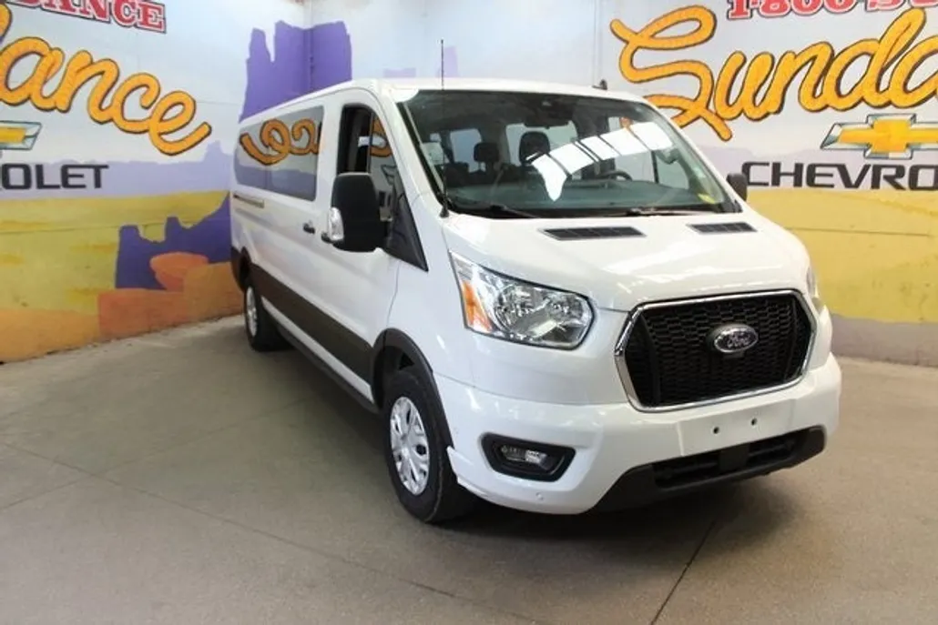 2022 Ford Transit Passenger XL photo 1