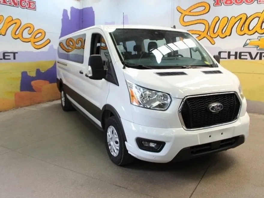 2022 Ford Transit Passenger XL photo 1
