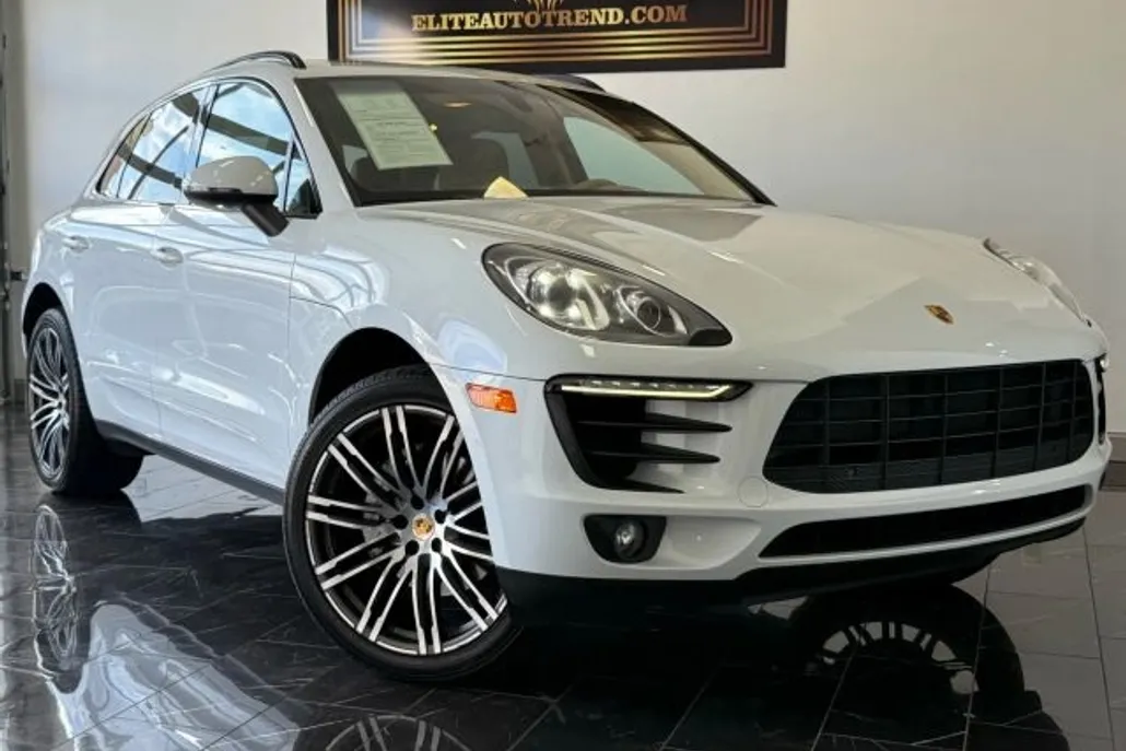 2016 Porsche Macan S photo 1