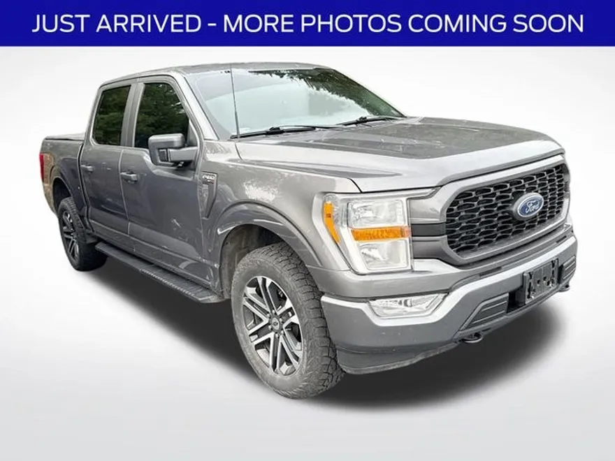 2022 Ford F-150 XL photo 1