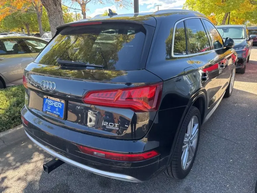 2018 Audi Q5 2.0T Premium Plus photo 1