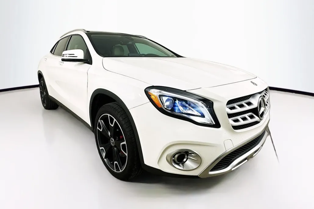 2020 Mercedes Benz GLA 250 4MATIC photo 1