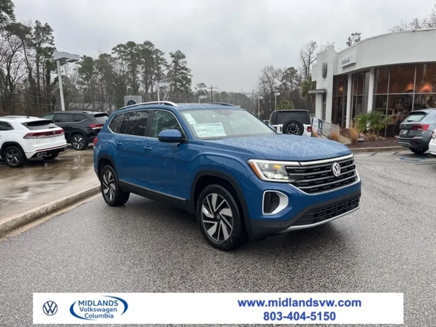 2025 Volkswagen Atlas SEL photo 1
