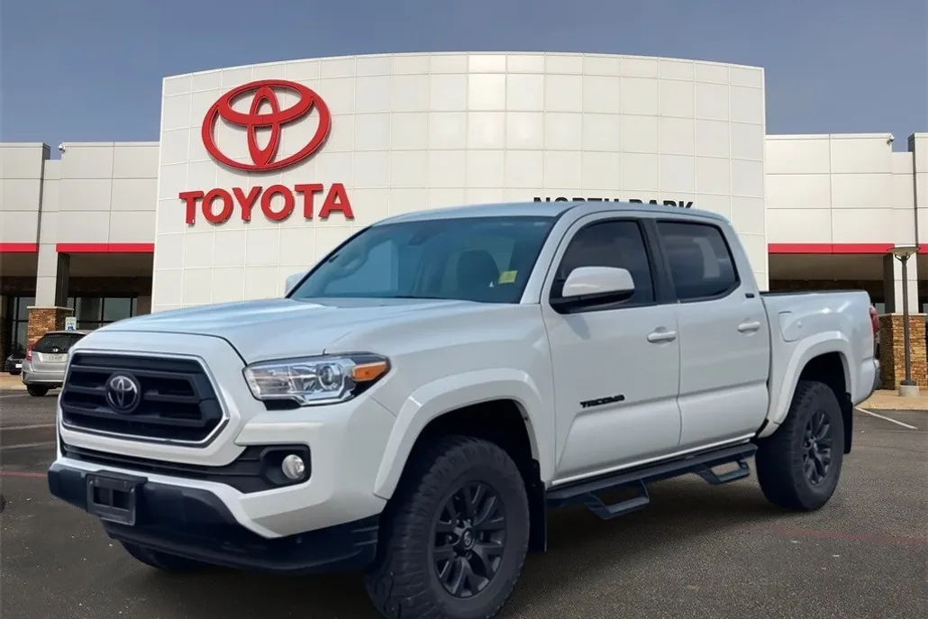 2023 Toyota Tacoma SR5 photo 1