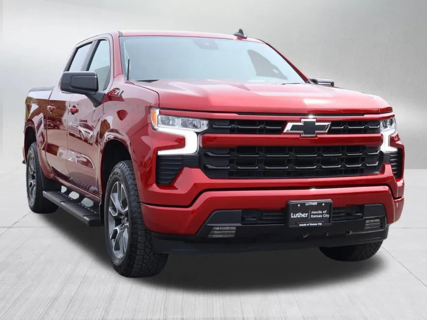 2024 Chevrolet Silverado 1500 RST photo 1