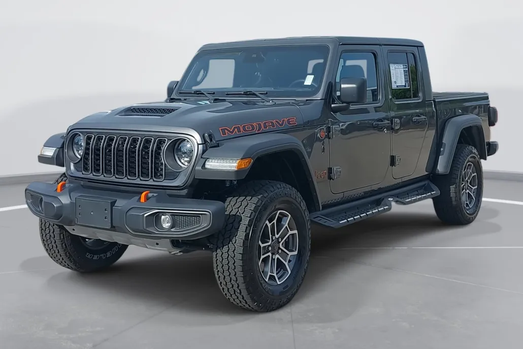 2024 Jeep Gladiator Mojave photo 1