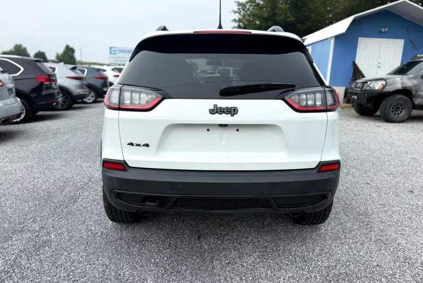 2019 Jeep Cherokee Latitude Upland photo 1
