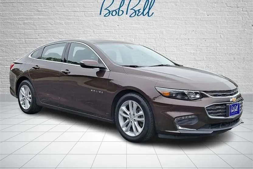 2016 Chevrolet Malibu 1LT photo 1