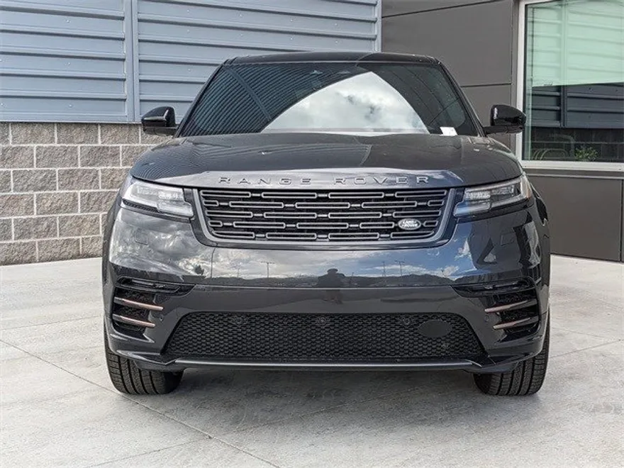 2025 Land Rover Range Rover Velar SE photo 1
