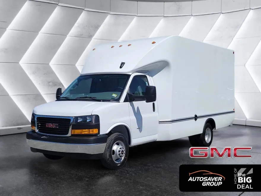 2025 Gmc Savana Cutaway 3500 photo 1