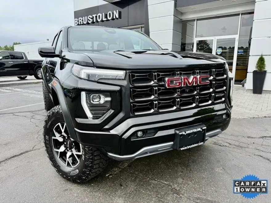 2024 Gmc Canyon AT4X photo 1