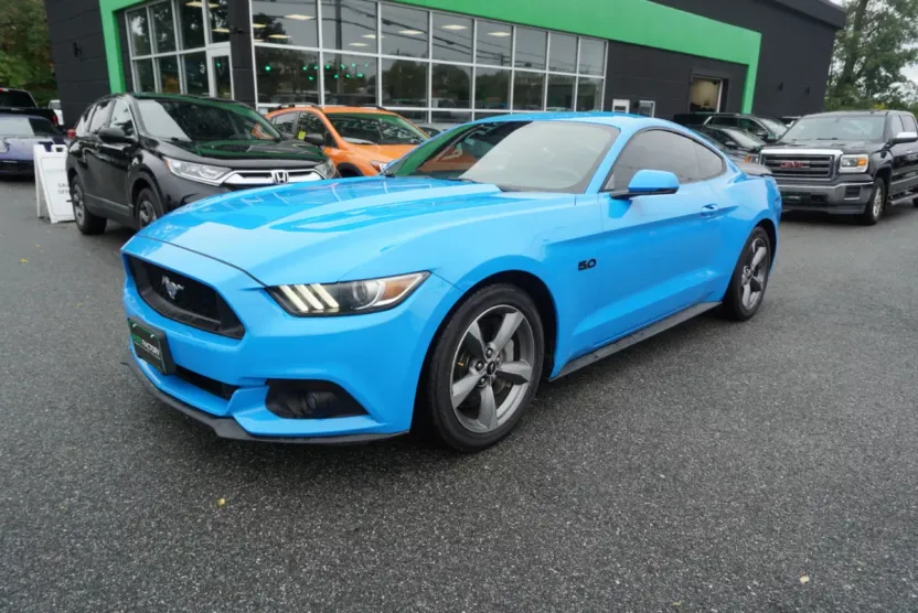 2017 Ford Mustang GT Premium photo 1