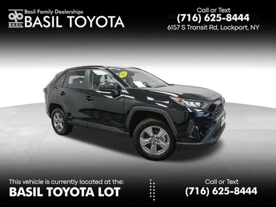 2022 Toyota RAV4 Hybrid LE photo 1