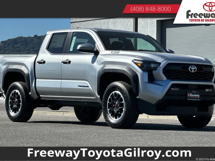 2025 Toyota Tacoma TRD Off-Road 4x4 Double Cab photo 1