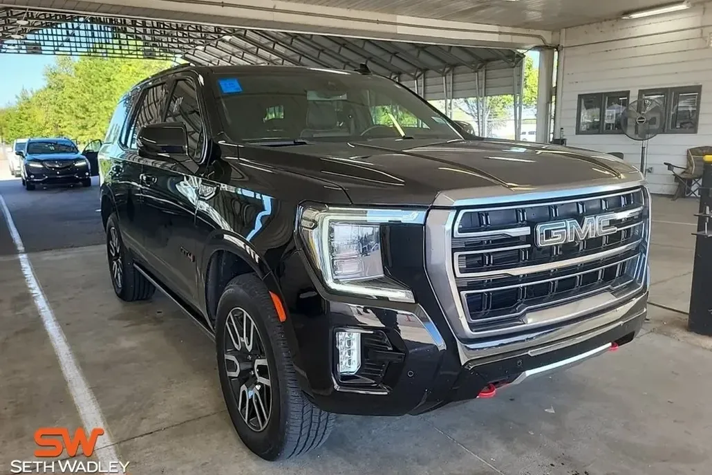 2023 Gmc Yukon AT4 photo 1