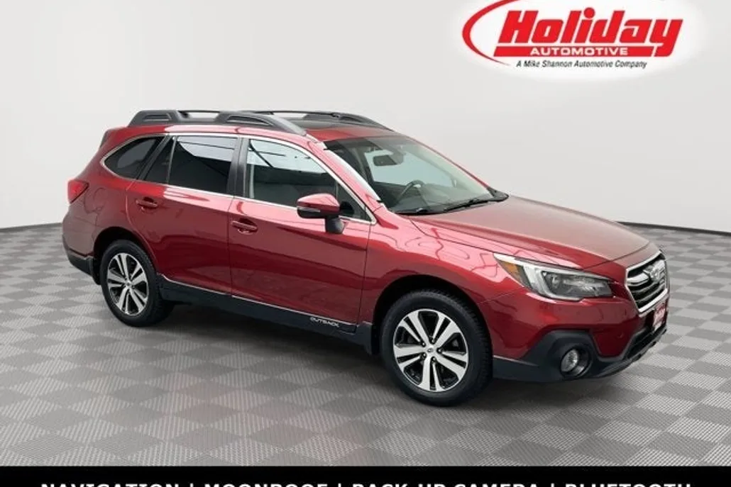 2018 Subaru Outback Limited photo 1