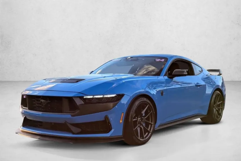 2024 Ford Mustang Dark Horse photo 1