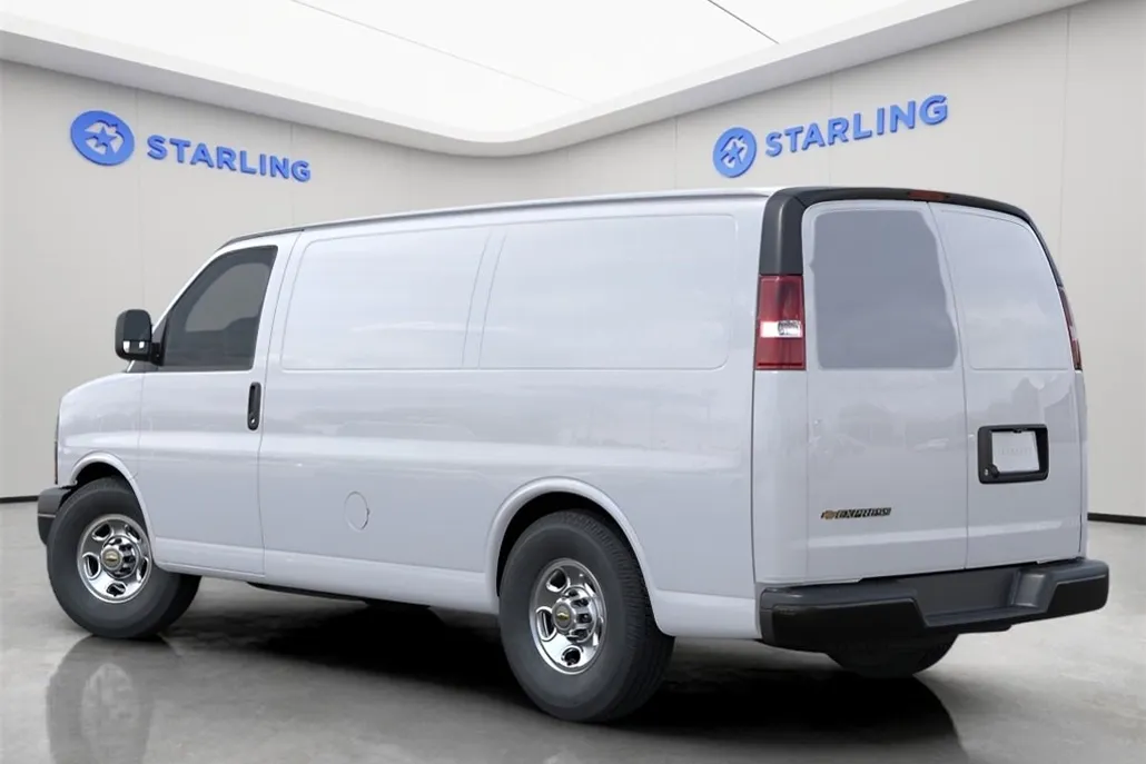 2025 Chevrolet Express Cargo 2500 photo 1