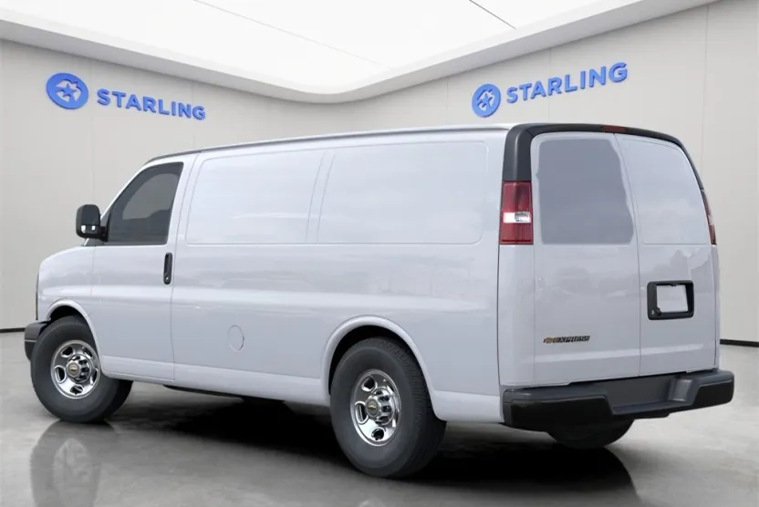 2025 Chevrolet Express Cargo 2500 photo 1