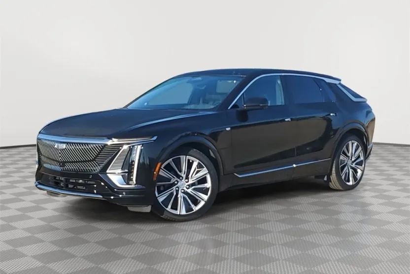2024 Cadillac Lyriq Luxury photo 1