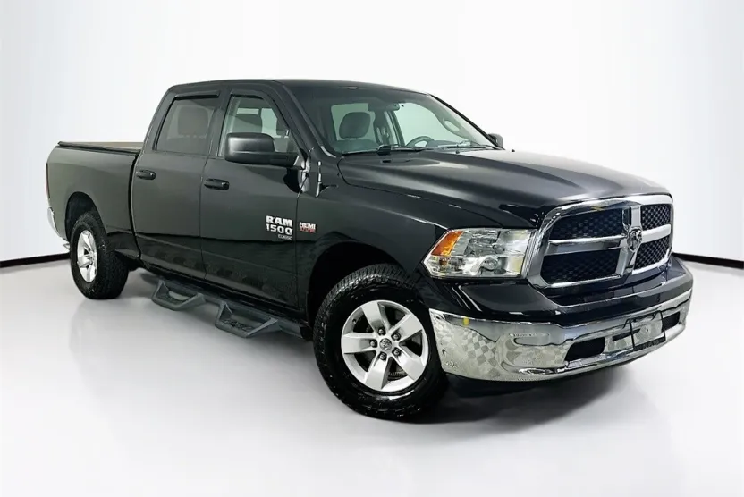 2019 Ram 1500 Classic SLT photo 1