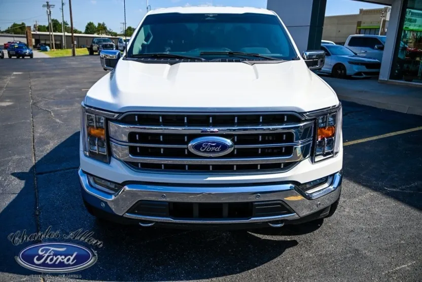 2023 Ford F-150 Lariat photo 1