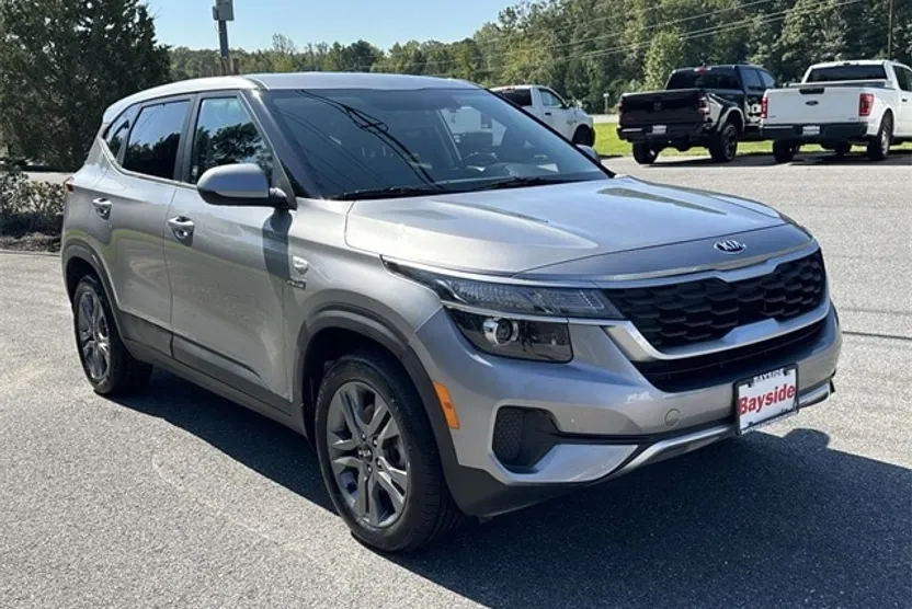 2021 Kia Seltos LX photo 1