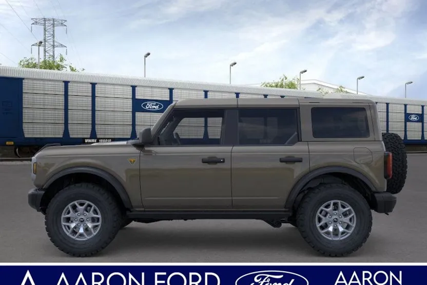 2025 Ford Bronco Badlands photo 1